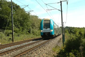 Train bleu